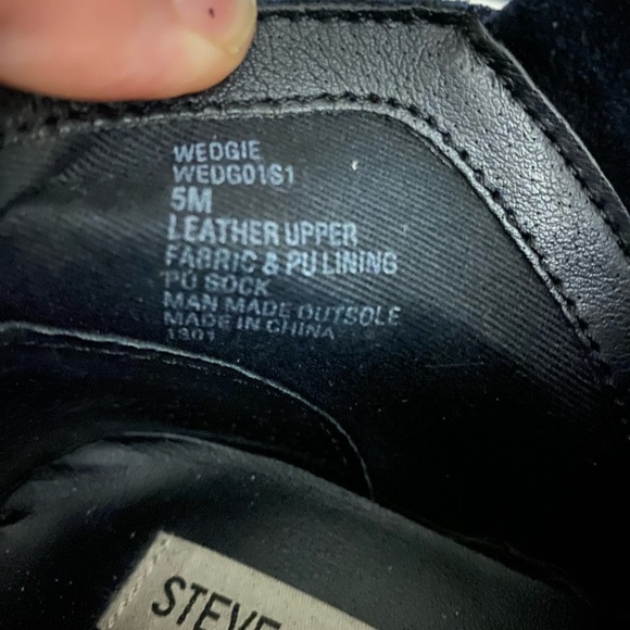 Steve Madden Black Suede Wedgies - Picture 7 of 7